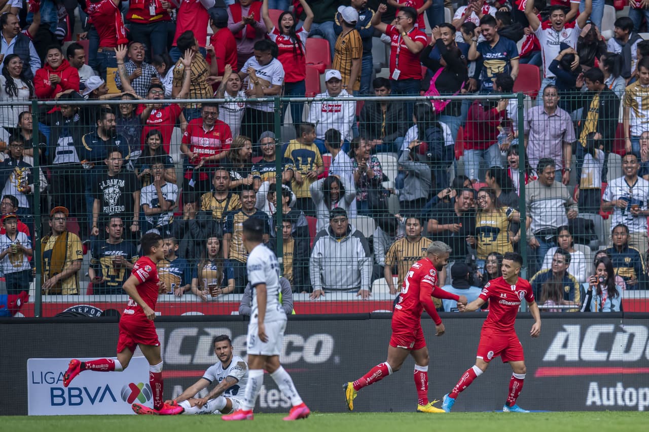 ¡Los mexiquenses pegaron de nuevo! Tan sólo cuatro minutos más tarde apareció Leo Fernández tras una gran jugada colectiva y marcó el 2-1 para devolverle la ventaja a los Diablos Rojos.