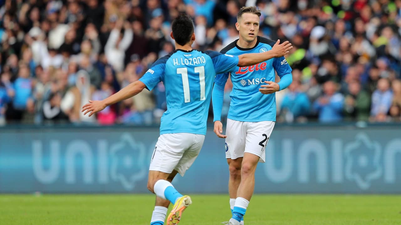 <b>Napoli</b> venció por resultado de 3-2 al 
<b>Udinese</b> en partido donde 
<b>Hirving 'Chucky' Lozano</b> brindó una asistencia. El equipo de Spalletti amplía su diferencia y llegó a 41 puntos para terminar el año.