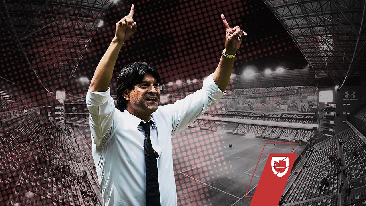 José Saturnino Cardozo vuelve al ‘infierno’ como pastor de Chivas