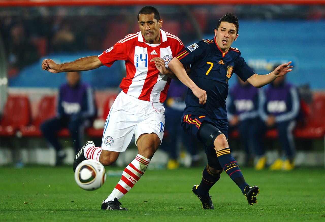 2.- 
<b>Paulo da Silva:</b> Otro gran elemento paraguayo que militó en los escarlatas. Paulo da Silva llegó a México fichando por el club escarlata y logró dos títulos de Liga más uno de Campeón de Campeones. Se convirtió en un ícono en la zaga de los mexiquenses.