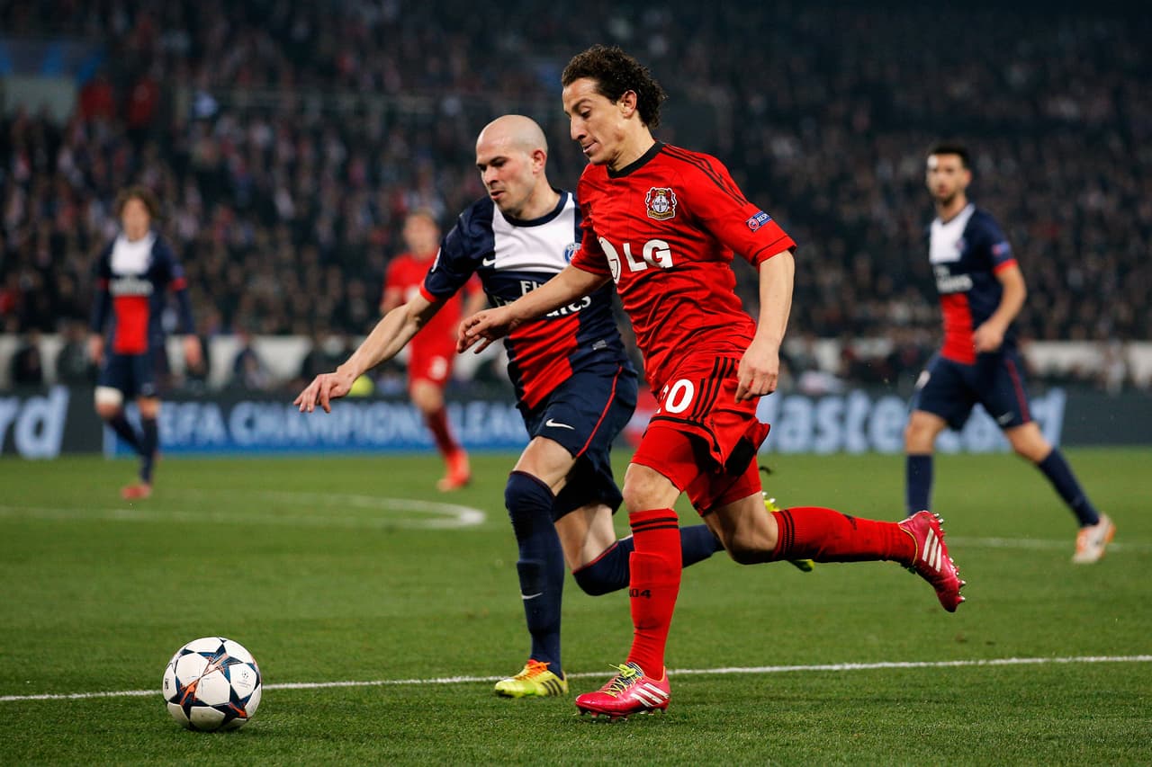 La llegada de Guardado a Bayer Leverkusen mostró su madurez, algo que se reflejó en su cuerpo y en el cumplimiento de la exigencia en la cancha.