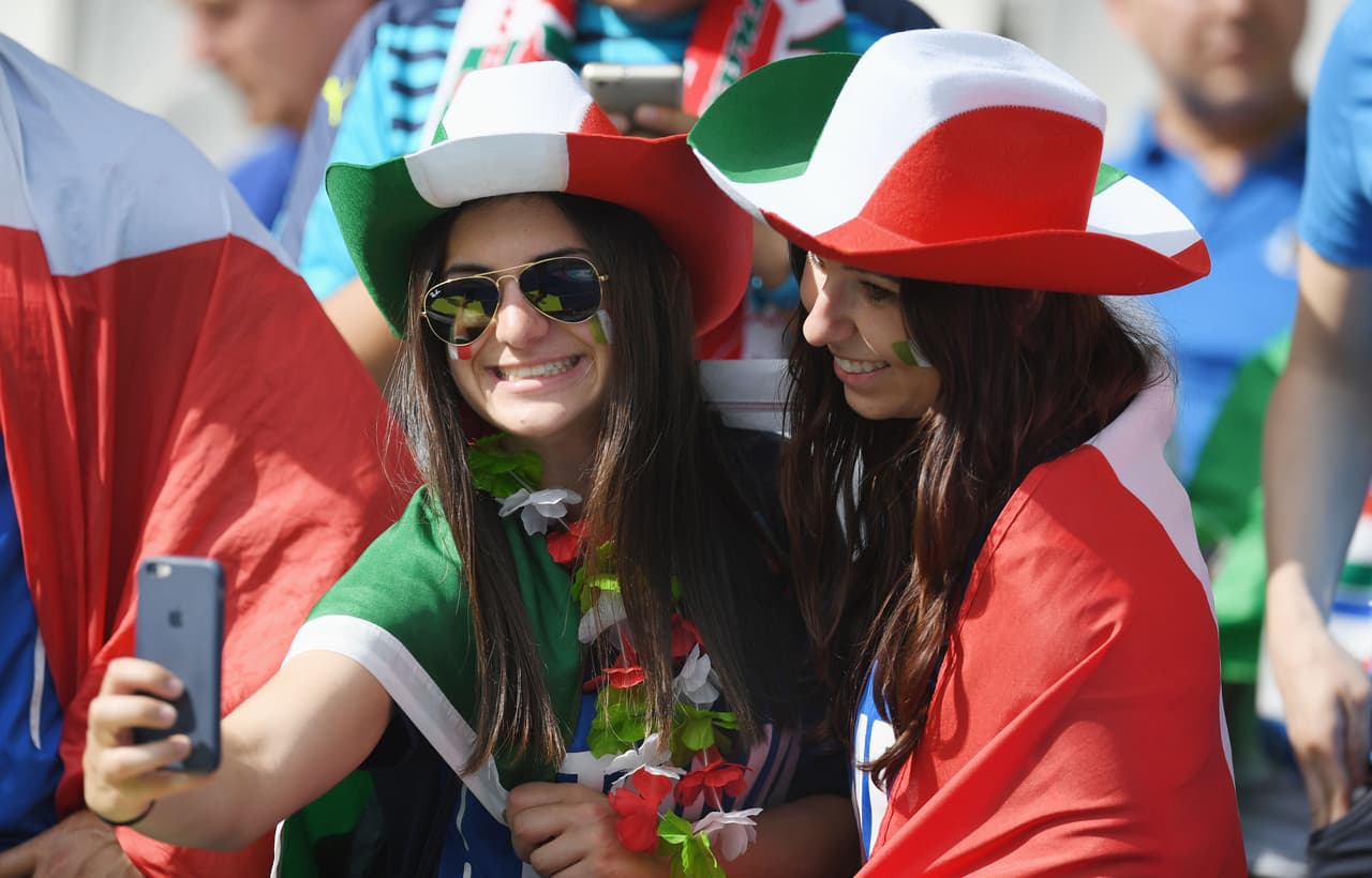 De todo el continente llegaron a Francia las más bellas fans para apoyar a su equipo en la Eurocopa. Mira las bellezas en la última fase de octavos de final.