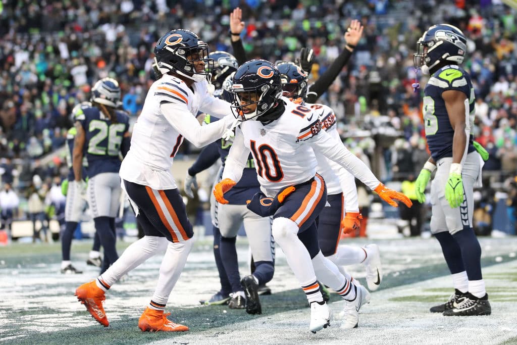 Lions cayó 16-20 en su visita a Atlanta, Buccaneers aplastan 32-6 a las Panthers, Ravens pierden en su visita 21-41 frente a Cincinnati, los Chargers tropiezan 29-41 sobre los Texans, Rams venecen 30.23 a los Vikings, Bills le pegan 33-21 Patriots, Jaguars caen 21-26 en su visita a los Jets, Las Eagles le pegan 10-34 frente a las Eagles, los Bears remaontan 25-24 a los Seahawks, Chiefs aplastan 10-36 a los Chiefs y os Broncos caen 13-17 en su visita a los Raiders.