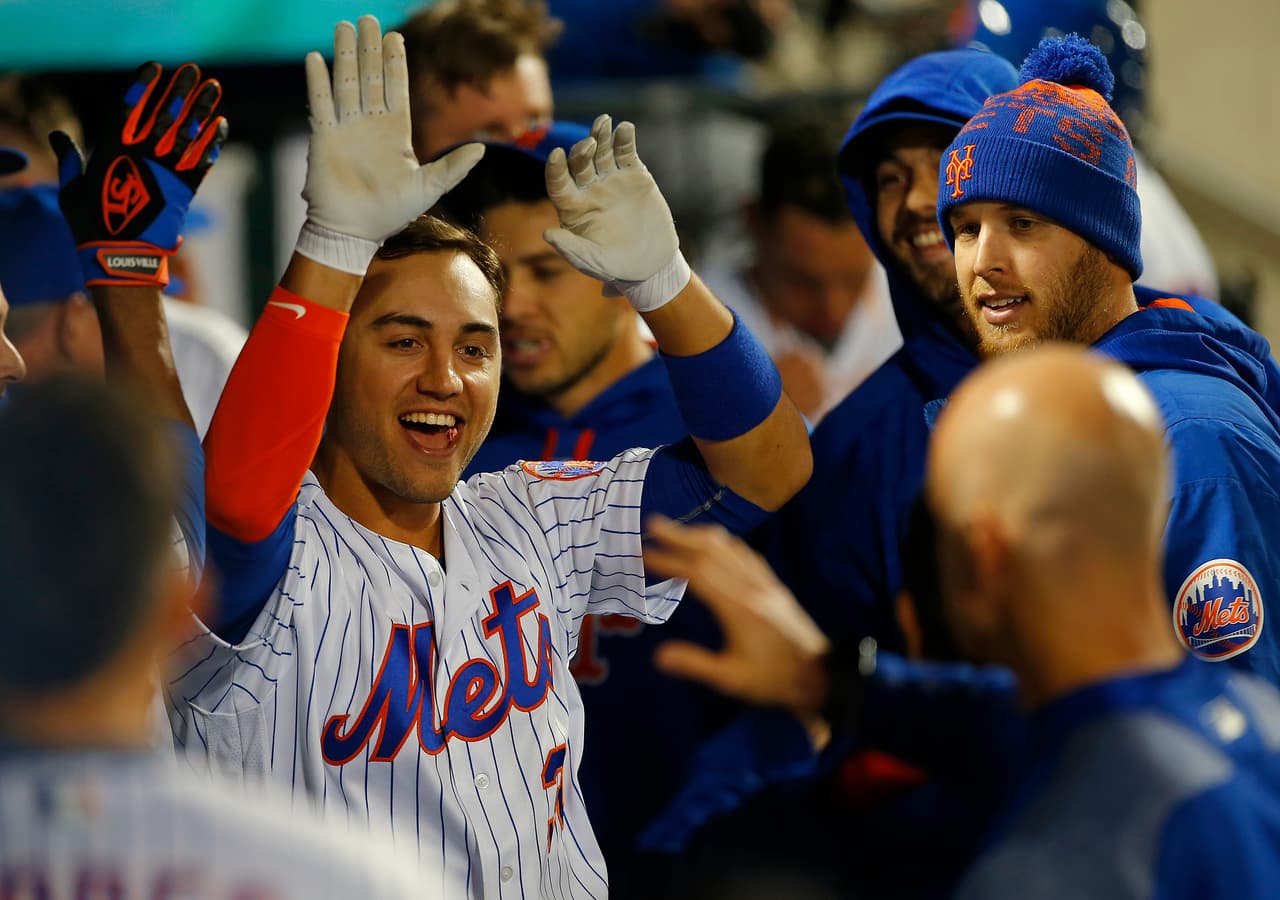 MIA 2 – 5 NYM: Michael Conforto conectó un HR solitario y produjo 2 carreras para los Mets.