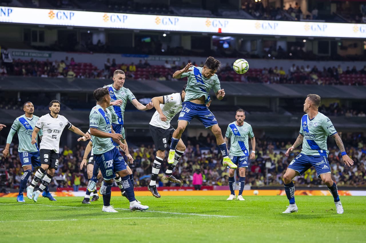 Puebla llegó al estadio Azteca para la Jornada 3 del Clausura 2023 y pudo rescatar el empate 2-2 ante el América en un partido muy disputado.