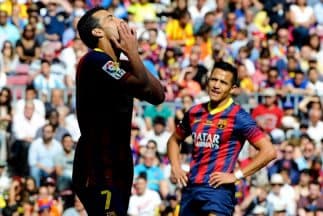 Un gol en el descuento dejó sin triunfo y sin casi opciones para la Liga al Barcelona.