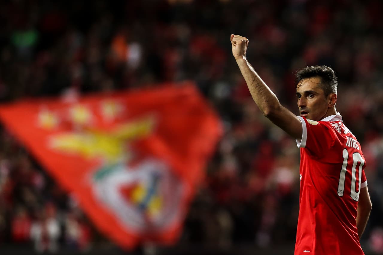 El 1-0 de la tranquilidad llegó al minuto 26 con el tanto de Jonas, delantero del Benfica.