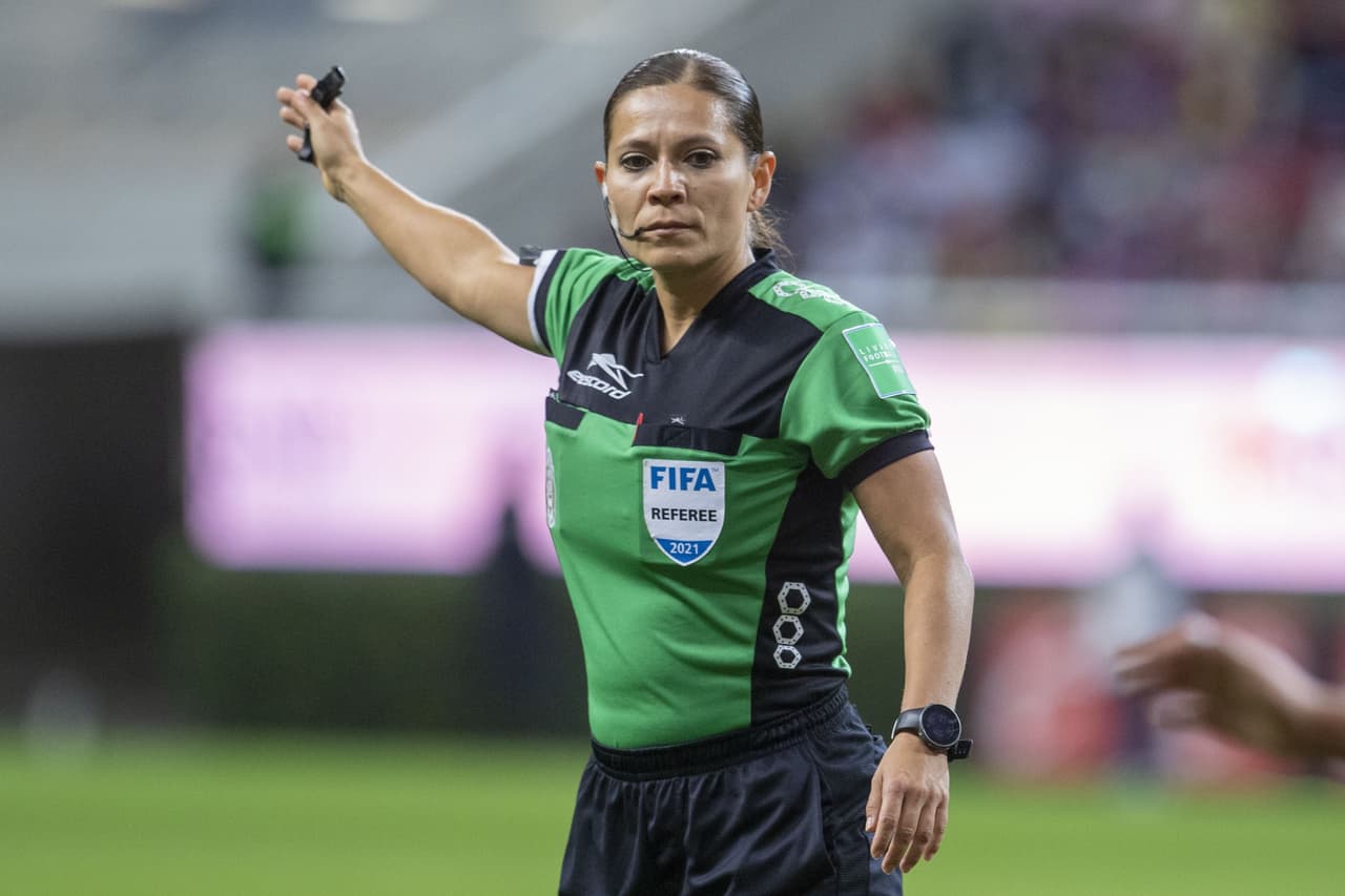 Chivas necesitaba ganar para avanar a las Semifinales, pero no pudo generar opciones claras en el marco del América.