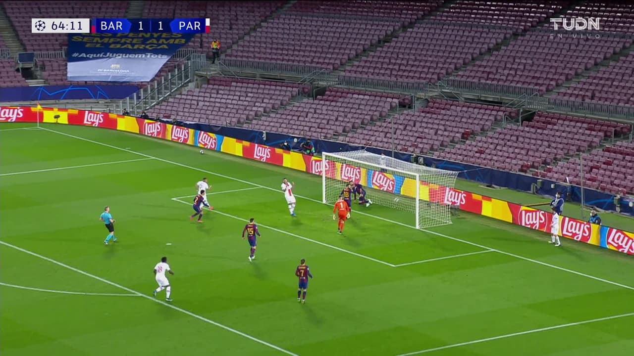 ¡GOL!  anota para Paris Saint-Germain. Kylian Mbappe-Lottin