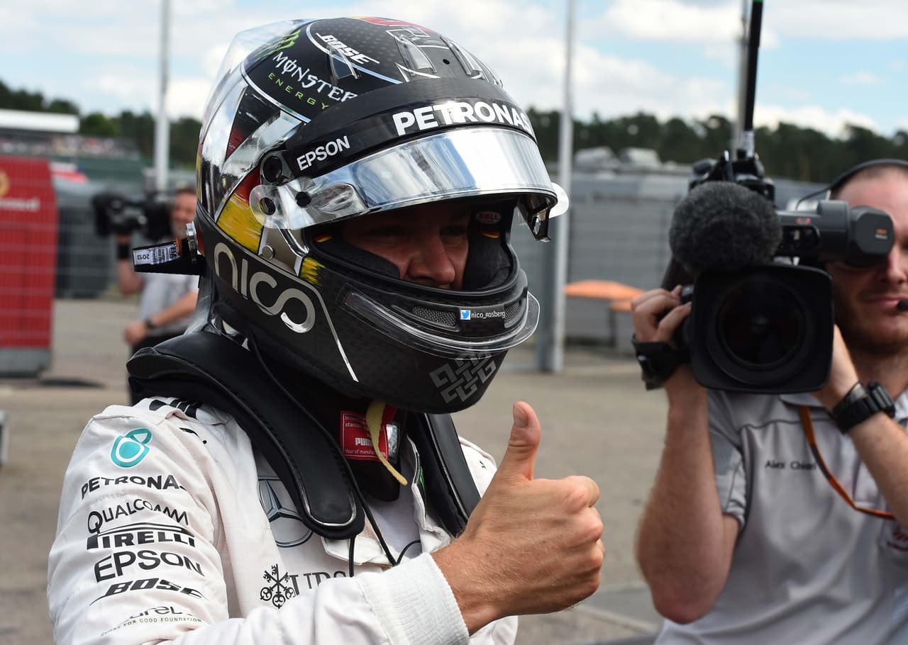 Rosberg se lleva la 'pole position' en Singapur; ‘Checo’ Pérez saldrá décimo