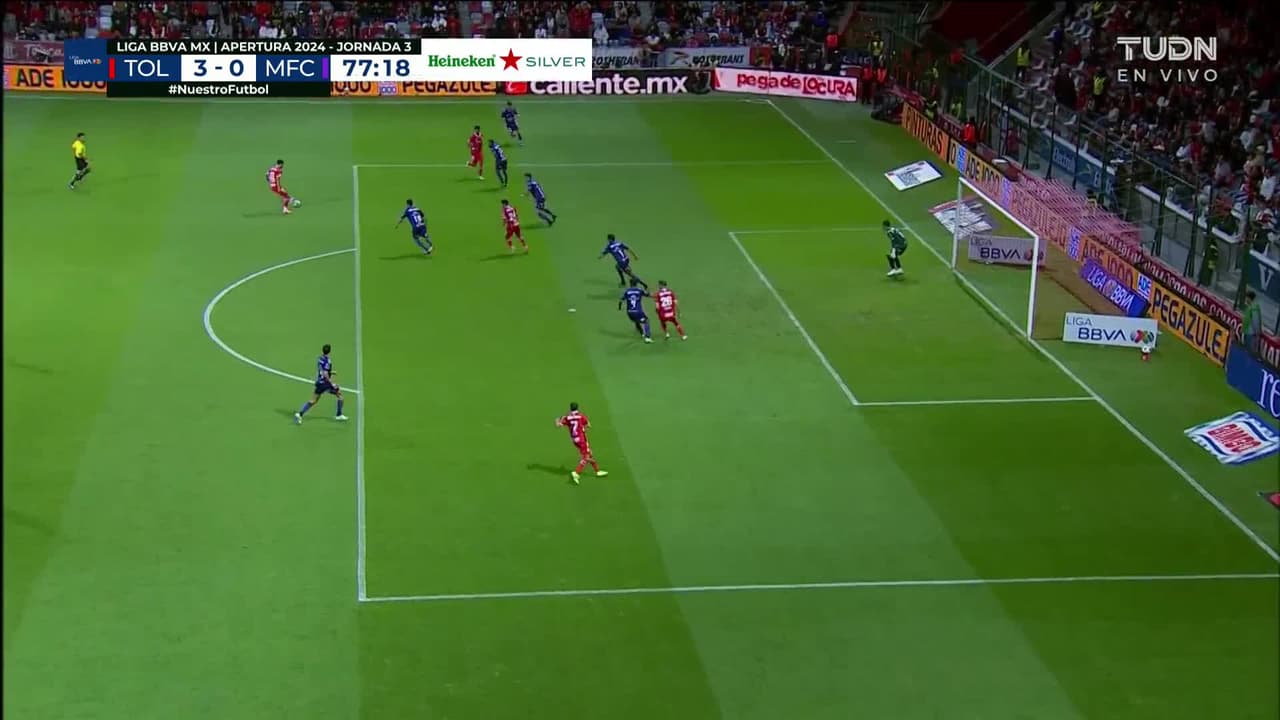 ¡GOL!  anota para Toluca. Alexis Vega