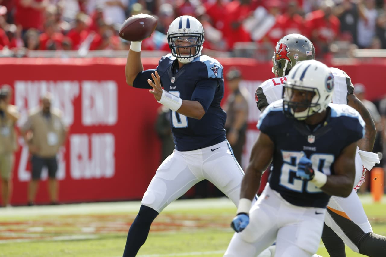 Winston, quien lanzó cuatro pases de touchdown en la primera mitad, se unió a MARCUS MARIOTA de Tennessee (semana 1) como los únicos pasadores novatos en la historia de la NFL en acumular cuatro pases de touchdown en una sola mitad.