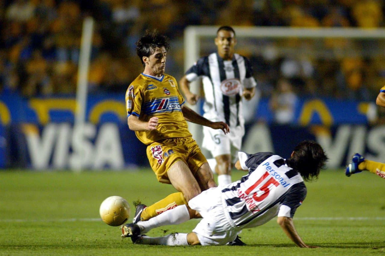 El año siguiente volvieron a participar en el torneo sudamericano y, aunque solo llegaron hasta octavos de final –eliminados por Libertad– lograron ganarle a Corinthians y Deportivo Cali y Universidad Católica en la fase de grupos.