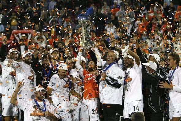 En 2005 se anunció que San Jose Earthquakes se mudaba. Un año más tarde nació el Houston Dynamo, con los mismos jugadores y cuerpo técnico, pero no llevaron consigo la historia del club californiano. Houston fue campeón en 2006, su primer año en la MLS.