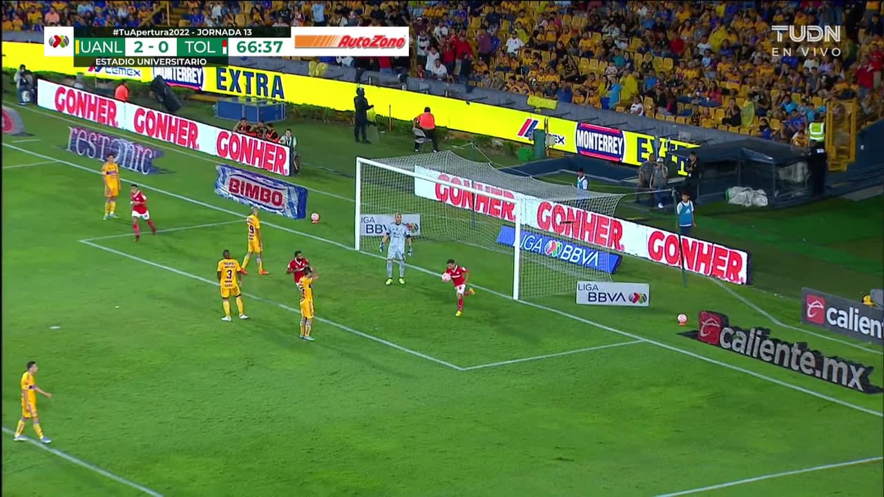 ¡GOL!  anota para Toluca. Jean Meneses