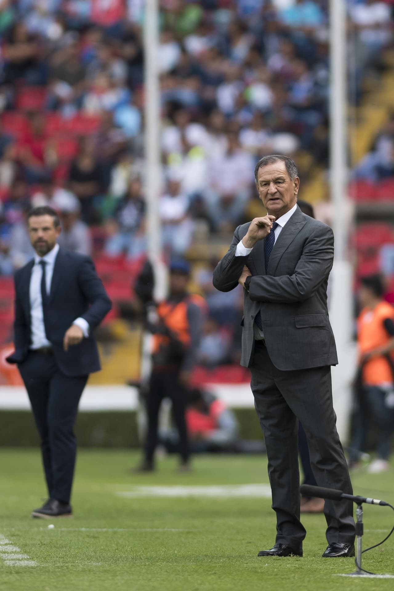 Enrique 'Ojitos' Meza es uno de los técnicos de mayor renombre en México pero en los últimos años los resultados no lo han acompañado.