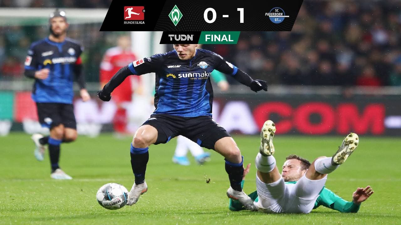 Con polémica, el Paderborn sorprende y vence al Bremen