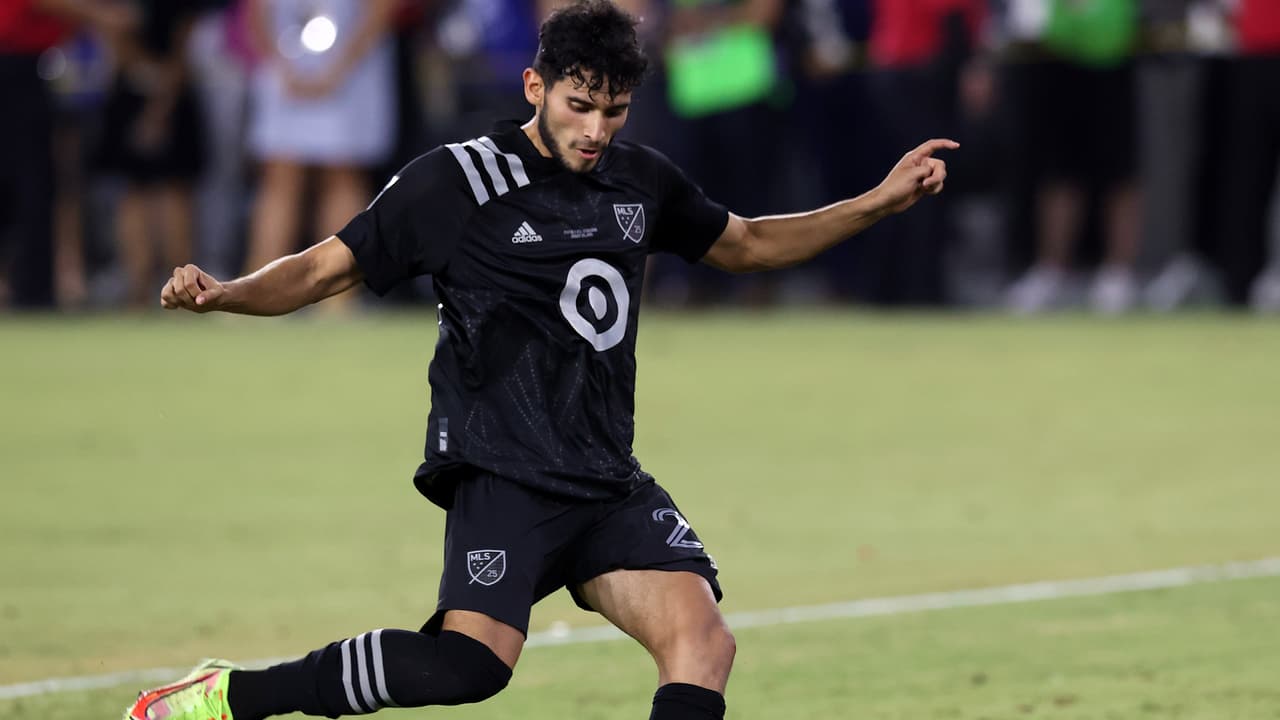 Augsburg hace oficial la llegada del mexicoestadounidense Ricardo Pepi