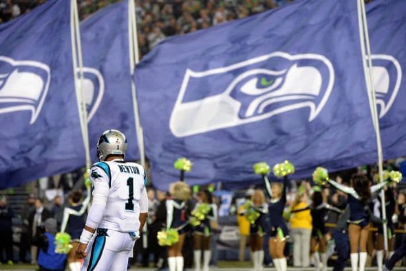 Los Seattle Seahawks avanzaron al juego por el campeonato de la Conferencia Nacional al derrotar en casa a los Carolina Panthers por 31-17.