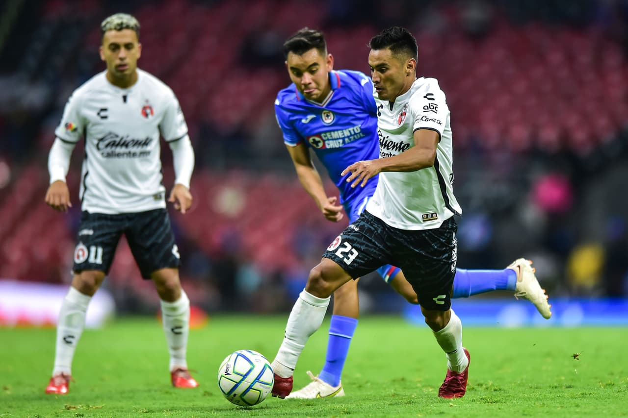 Los Xolos sorprendieron a Cruz Azul en el Azteca y ya son cuartos en la clasificación.