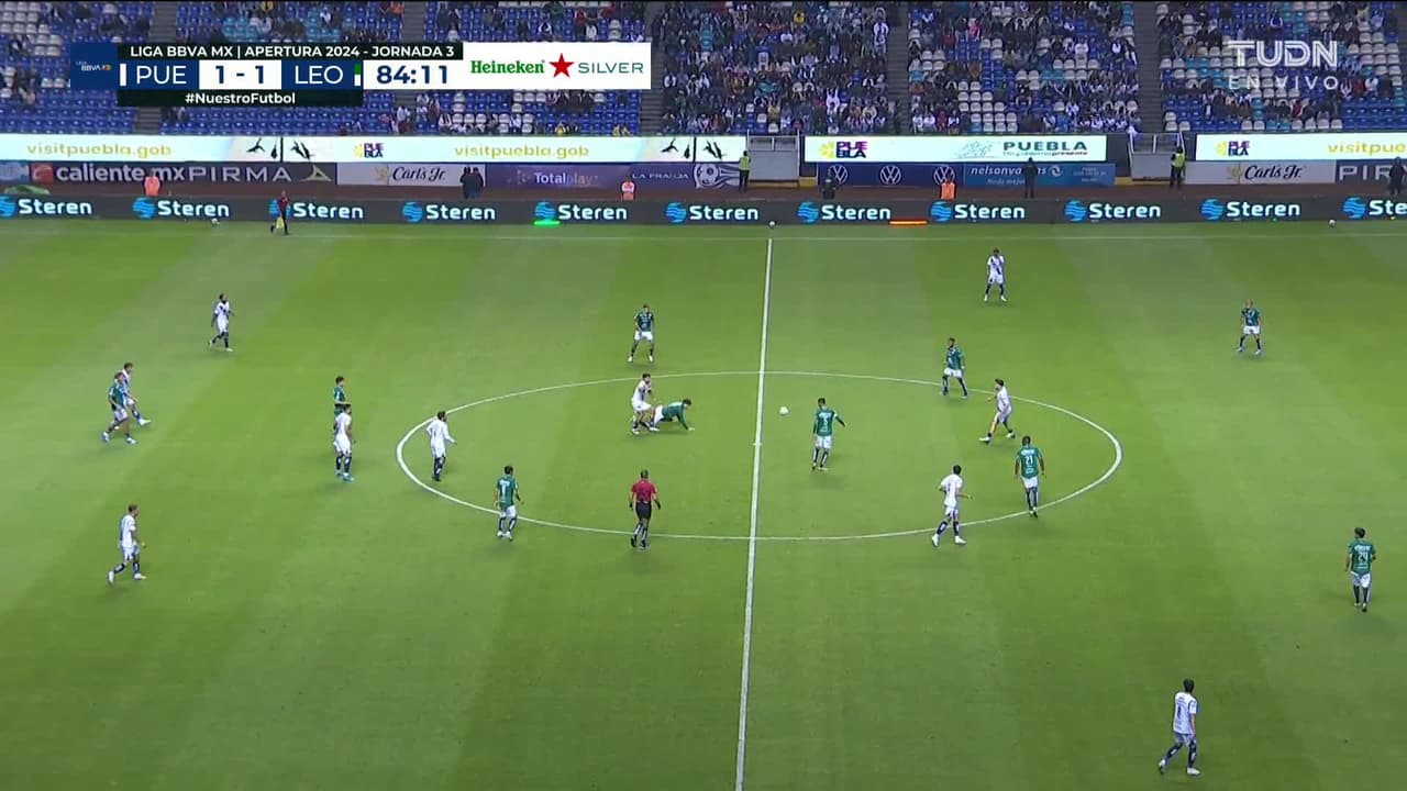 ¡TIRO ATAJADO! disparo por Lucas Cavallini.