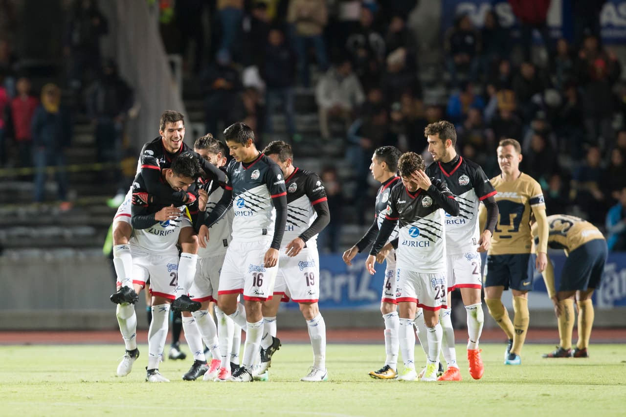 Tan solo dos minutos después, el peruano Irven Ávila le puso cifras concretas al marcador para que Lobos sume 3 puntos importantes.