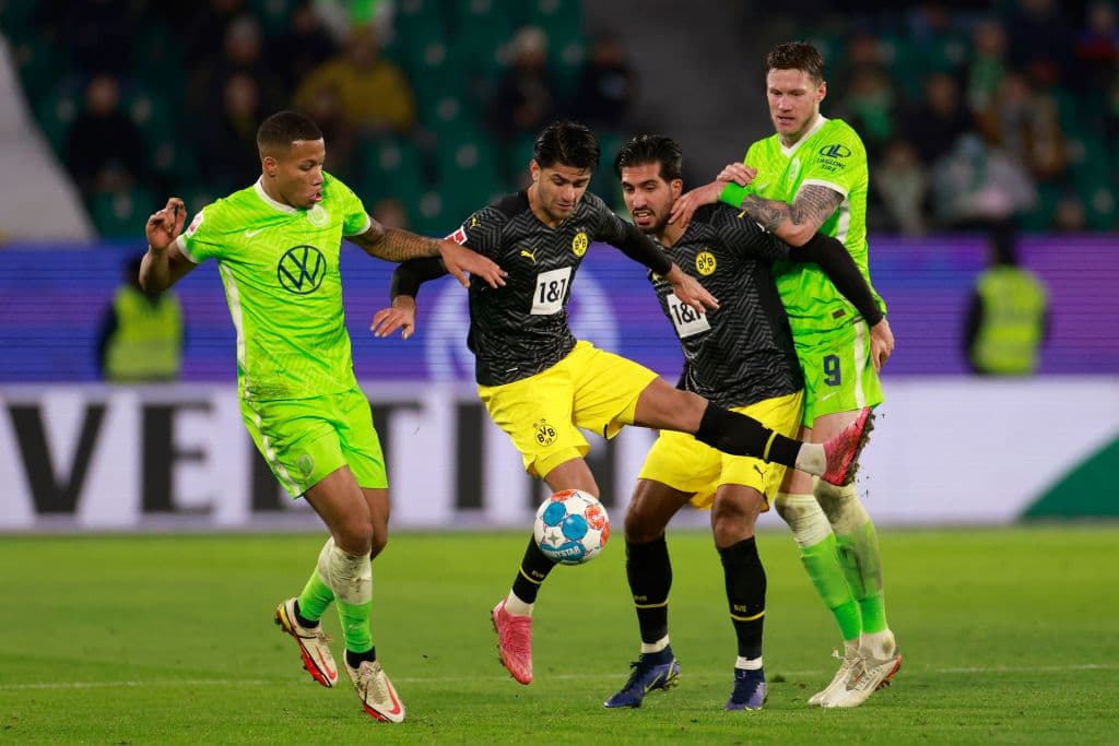 FC Koln sorprende al Borussia Moenchengladbach y les pegan 4-1, Augsburg le roba la victoria al Hertha en el último minuto y empatan 1-1, Hoffenheim no se toca el corazón y golean 3-6 al Greuther Furth, Bochum remonta el Freiburg y se imponen 2-1, en el regreso de Haaland, el Borussia le pega 1-3 al Wolfsburg y el Bayern cierra el día en victoria 1-0 sobre el Arminia Bielefeld.