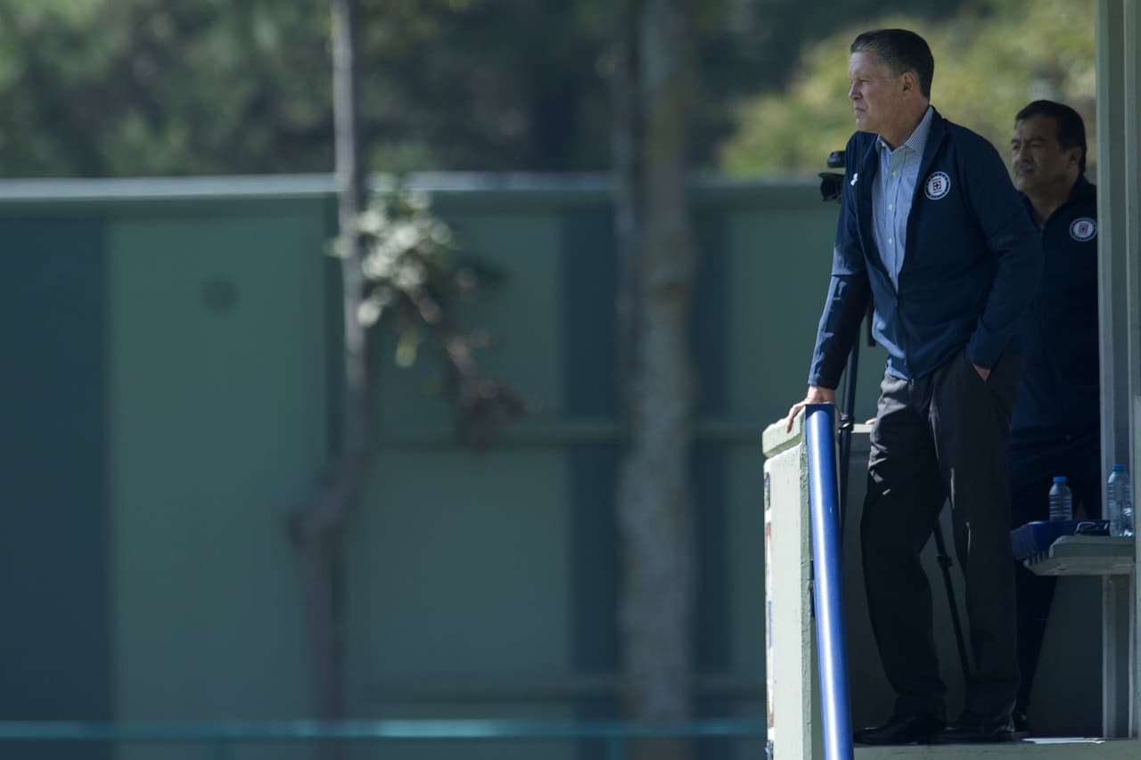 Los directivos de Cruz Azul saben que deben dar un impulso de confianza para que los jugadores en la cancha lo retribuyan.