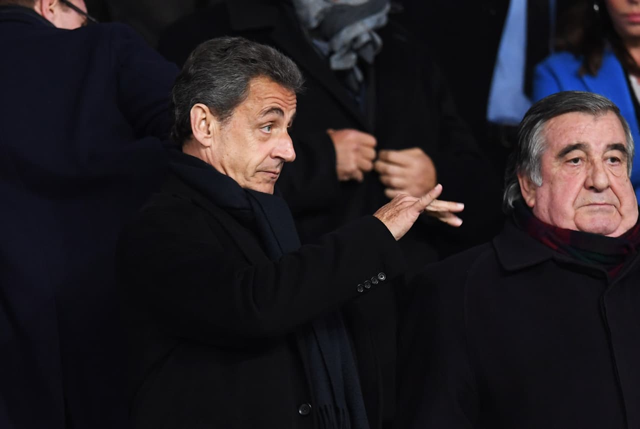 El expresidente de Francia, Nicolás Sarkozy, también fue otra de las figuras políticas.