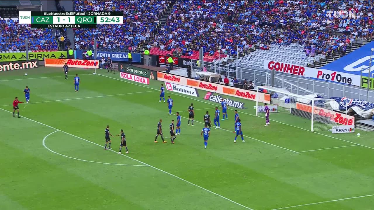 ¡TIRO ATAJADO! disparo por Kevin Escamilla.