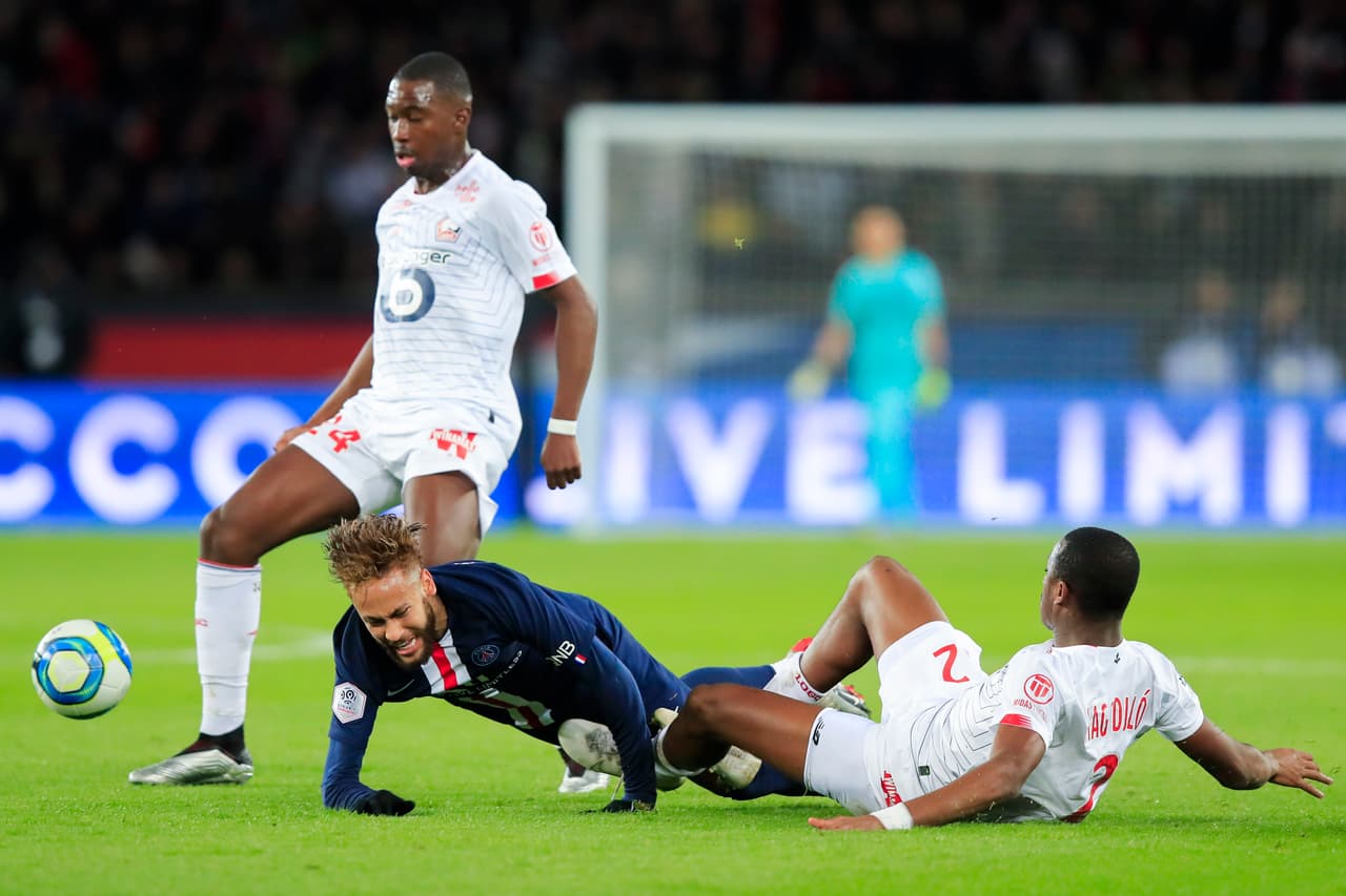 Icardi (17’) y Di María (31’) consolidaron a PSG en la cima de la tabla.