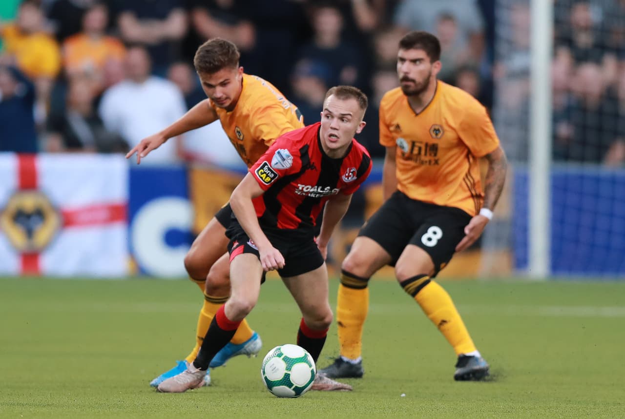 Crusaders se puso en ventaja tras el autogol de Bennett al minuto 13 de la primera mitad.