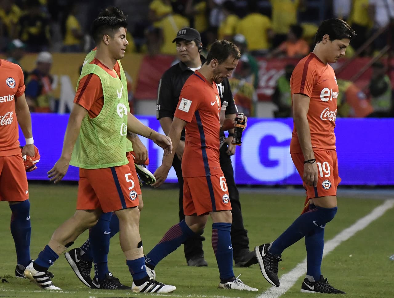 A pesar de no caer como visitante, Chile se va con la preocupación por quedar por fuera del grupo de clasificados luego del triunfo de Paraguay que lo relegó al sexto puesto, sin opciones por ahora ni siquiera de disputar el repechaje.