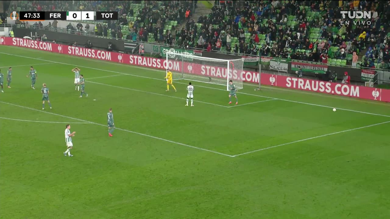 ¡TIRO ATAJADO! disparo por Matheus Saldanha.