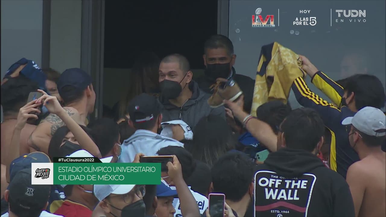 Darío Verón emociona a los aficionados de Pumas en CU