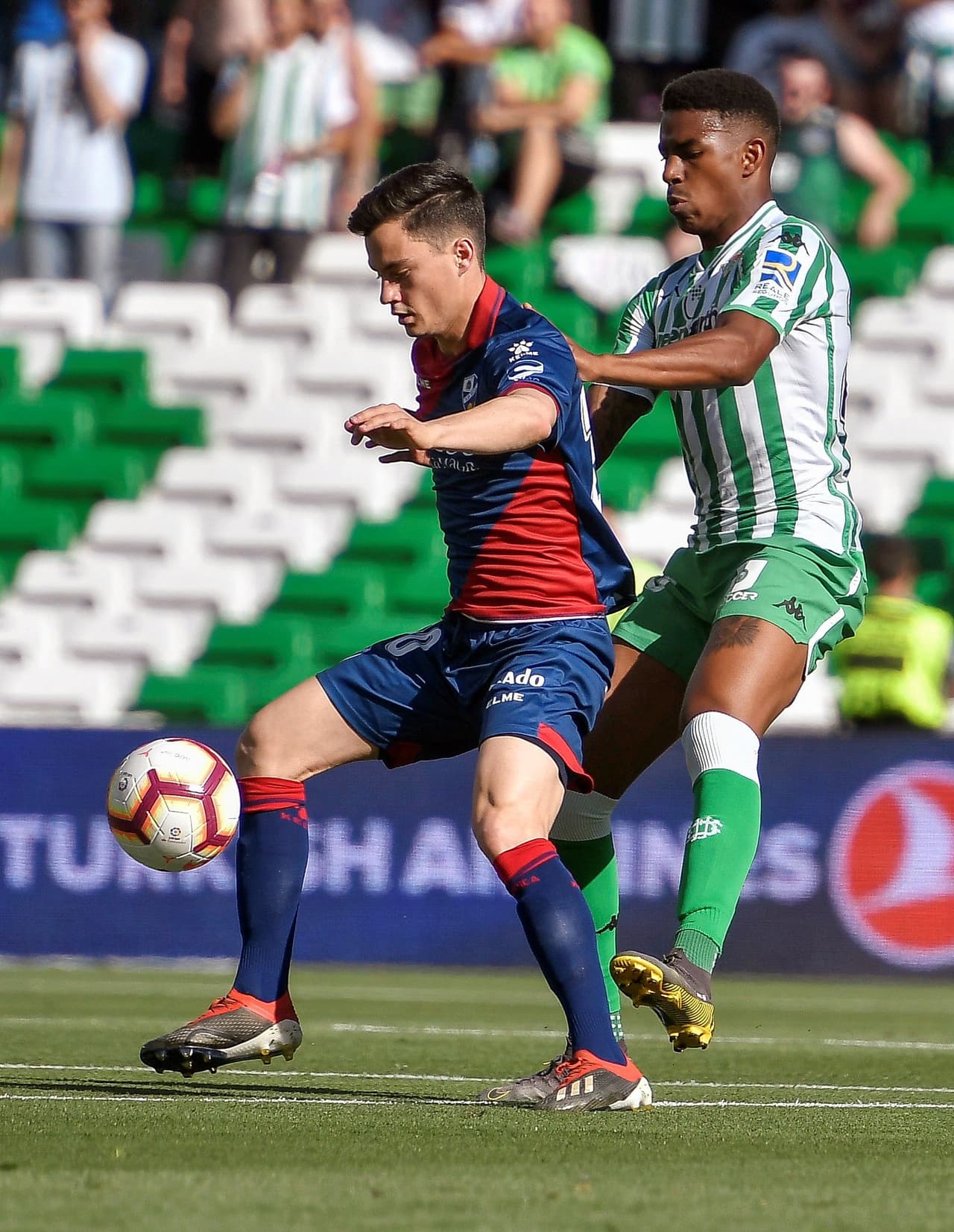 Los visitantes buscaron controlar las embestidas del Betis para llevarse ese empate, pero al final se vieron sorprendidos.