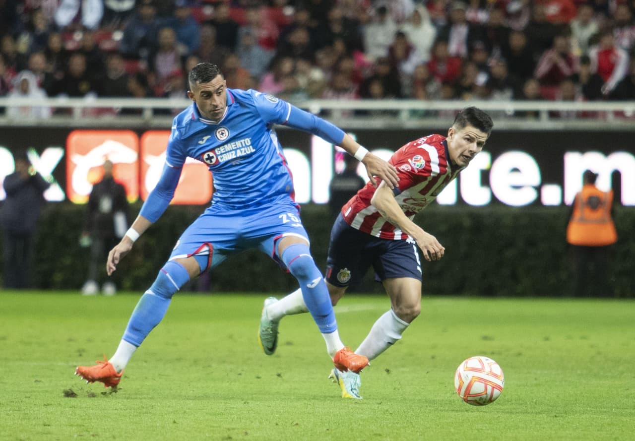 Con goles de Alexis Gutiérrez y Gonzalo Carneiro, Cruz Azul sentenció la final de la Copa por México 2022 ante Chivas en el Akron para alzar su primer trofeo a una semana del inicio del Clausura 2023. 
<br>