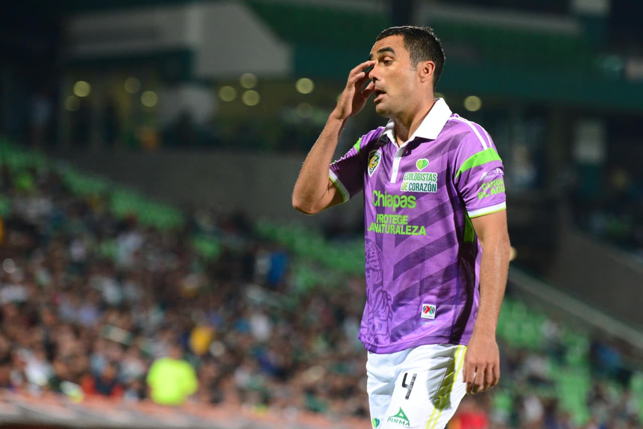 Para encarar los dos torneos, pero principalmente el torneo local donde además de salvarse del descenso peleará por volver a meterse entre los ocho mejores, se reforzó en todos los sectores empezando por la defensa donde destaca Edgar Dueñas y Sergio Pérez.