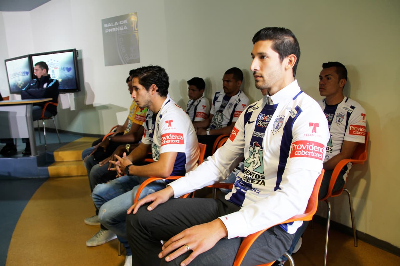 Los nuevos jugadores llegan a reforzar todas las líneas para darle equilibrio al equipo y más en la zona baja luego de que fueran una de las peores ofensivas y uno de sus objetivos es no volver a ser los más goleados. Asó que reforzó su zona baja con: Omar González que viene del LA Galaxy, Stefan Medina de Monterrey y con el colombiano Óscar Murillo.