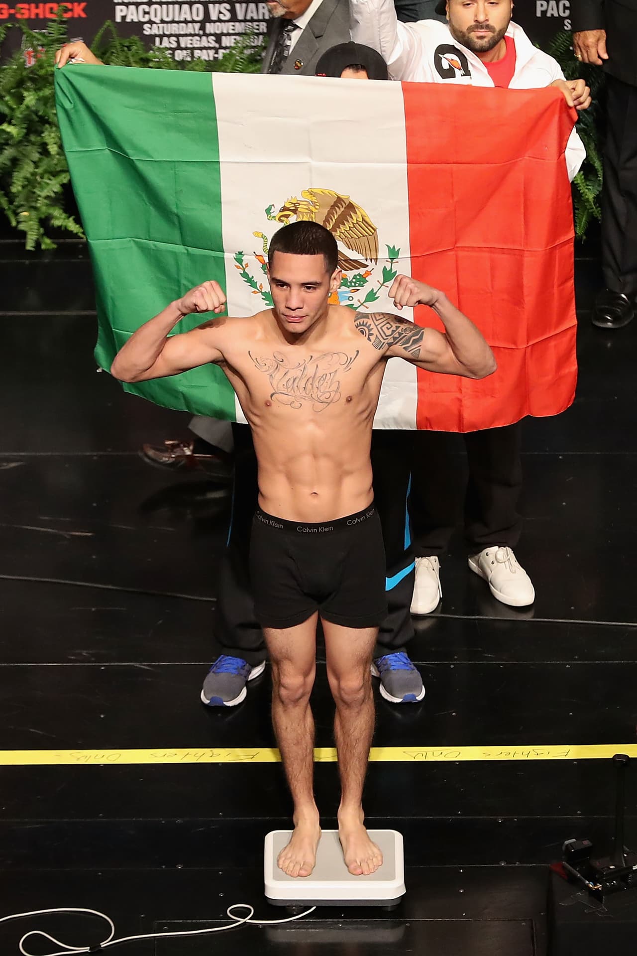 Valdez marcó en la romana 125.25 libras. El mexicano tiene un registro de 20 victorias, 18 por nocaut, y ninguna derrota.