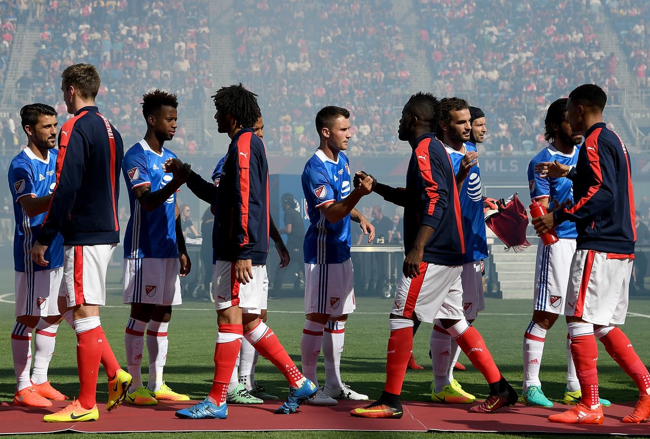 2016 - MLS All Star 1-2 Arsenal: Avaya Stadium (18,000 espectadores)