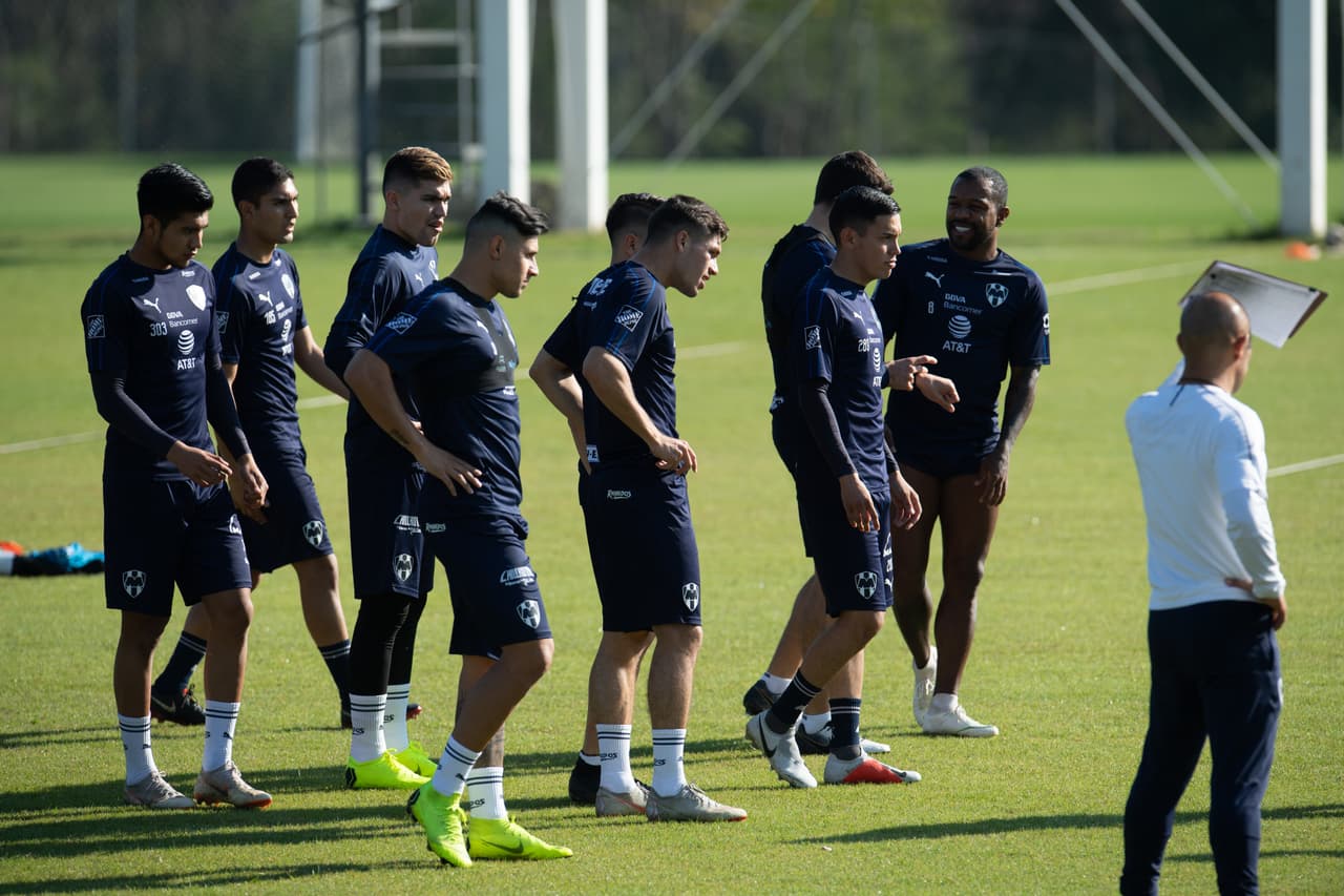 El uruguayo Diego Alonso quiere llevar a Monterrey al anhelado título de la Liga MX y por eso, tras la goleada que tienen al equipo como líder del Clausura 2019, por lo que ajusta cada vez más detalles.