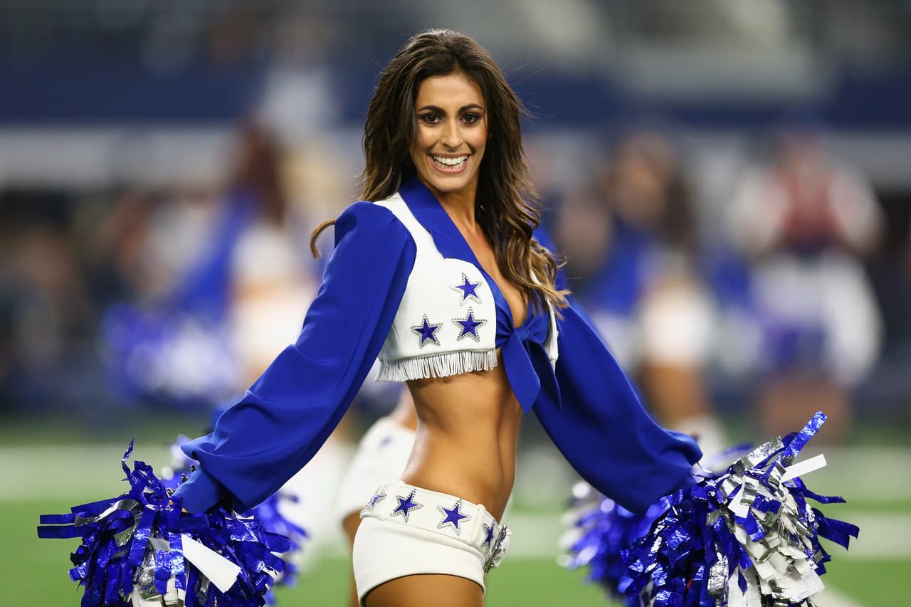 Cada una de ellas deleitó a los fans de la NFL con su belleza y carisma, checa las mejores tomas de las cheerleaders de la NFL en la Semana 12.