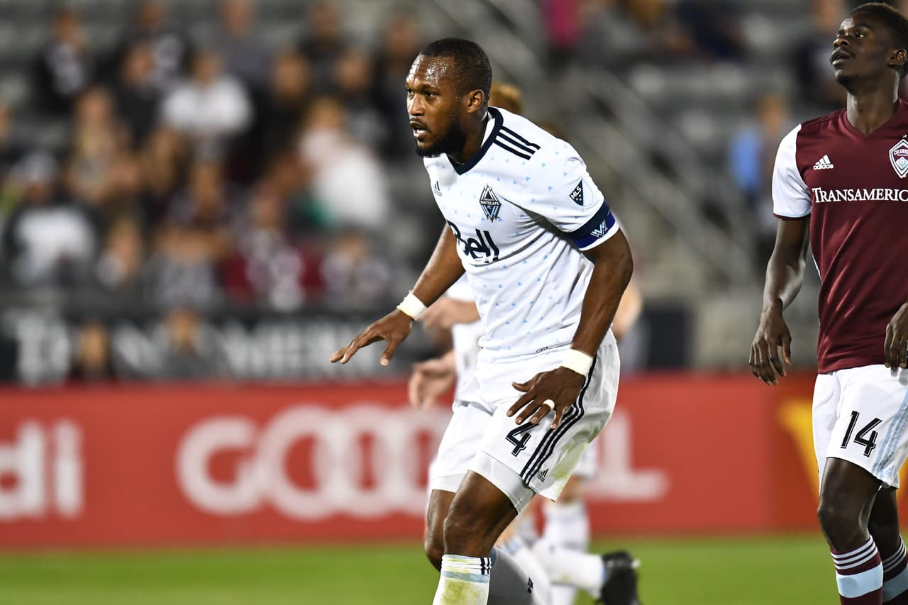 No es nada frecuente que un defensa central consiga anotar dos goles en un partido. Esa rareza tuvo lugar este fin de semana, cuando el tico Kendall Waston hizo dos tantos en la victoria de Vancouver Whitecaps frente a Atlanta United. (USA Today Images)