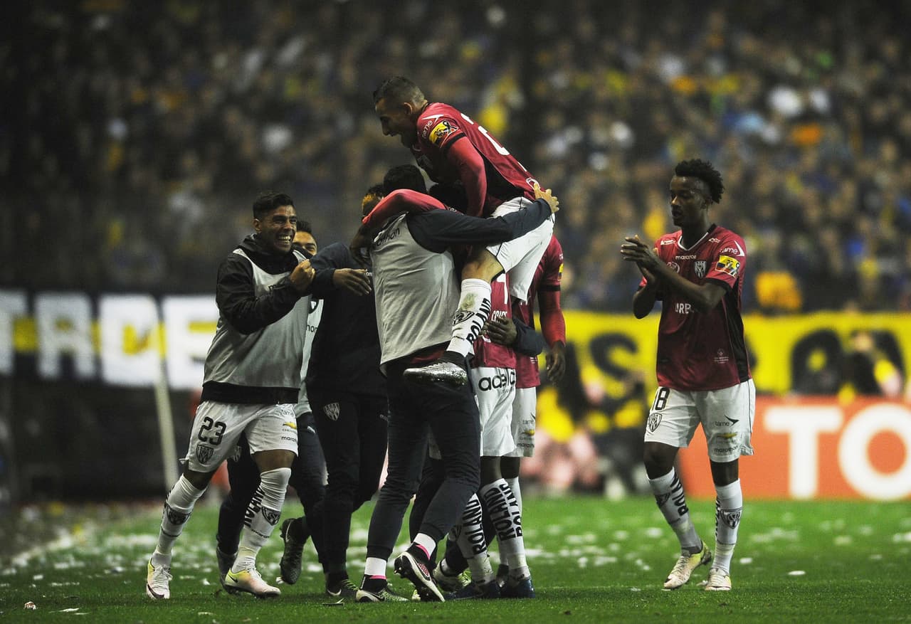 Caicedo llegó al Cruzeiro de la Serie A de Brasil donde comenzó su declive y casi no jugó.