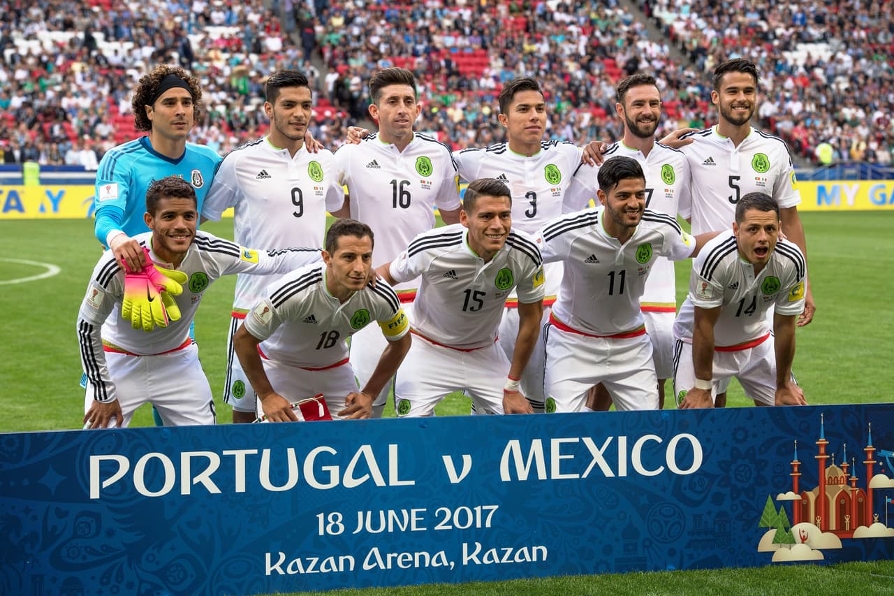 Y este el que usó el 'Tri' de Juan Carlos Osorio: Guillermo Ochoa; Carlos Salcedo, Héctor Moreno, Diego Reyes, Miguel Layún; Andrés Guardado, Héctor Herrera, Jonathan Dos Santos; Javier Hernández, Raúl Jiménez, Carlos Vela.
