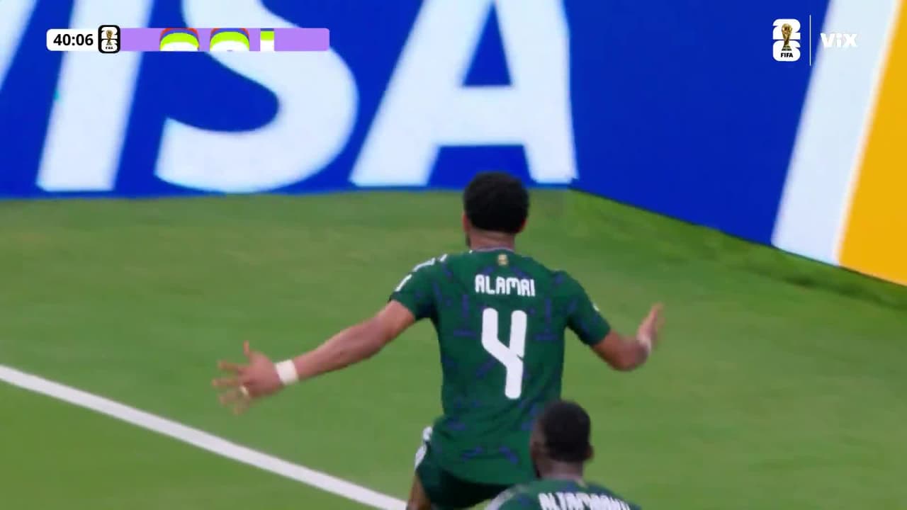 ¡Arabia Saudita abre el marcador! Error de Muslera que aprovecha Al-mri