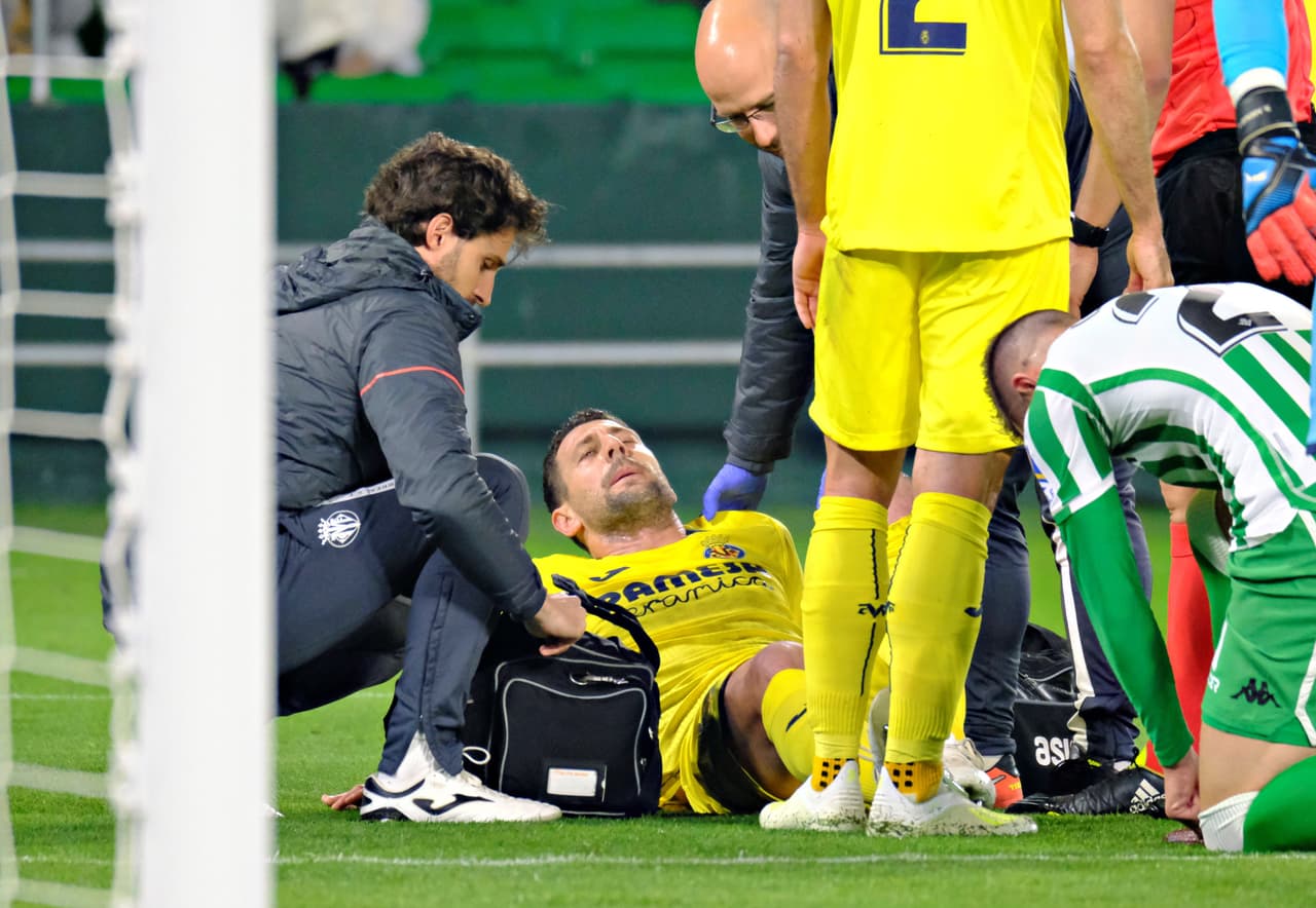 Villarreal tuvo problemas con lesiones de jugadores y eso le complicó en general el panorama.