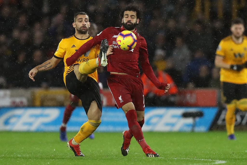 Y desde el comienzo buscaron los Reds a su especialista en ataque y delantero estrella, Mohamed Salah, el egipcio escurridizo y de gran talento.