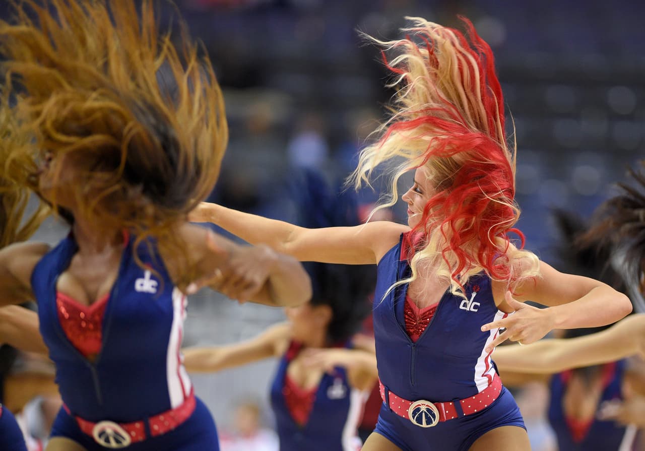 La belleza de las 'cheerleaders' de la NBA también se multiplica para el inicio de la temporada 2017-18 que arranca el 17 de Octubre.